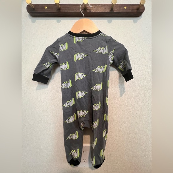 Nike NKB Thunder Block Full Zip Smokey Grey size 6 month - Picture 3 of 5